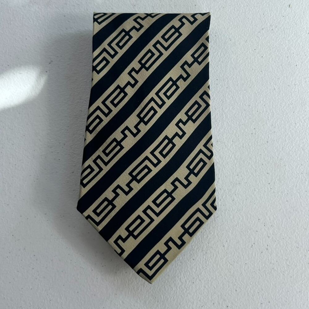 Giorgio Armani Necktie Men's Cravatte 100% Pure Silk Tan & Black Greek Key